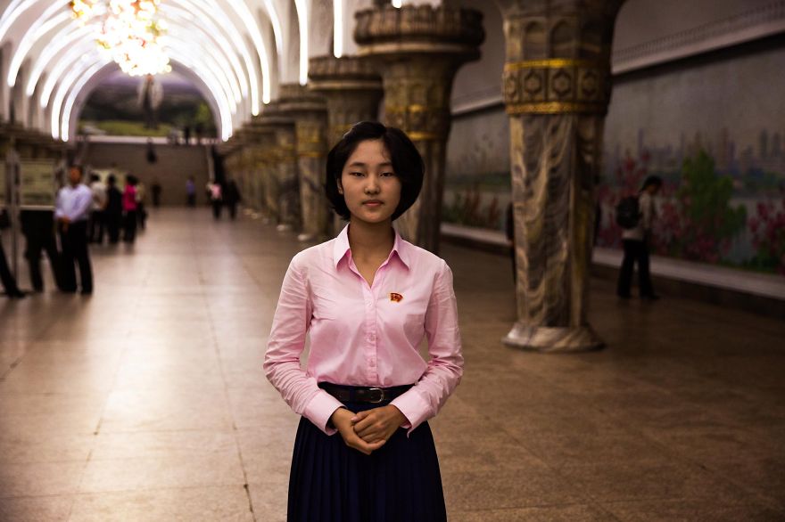 Photographer Takes Rare Photos Of North Korean Women to Show Beauty is
