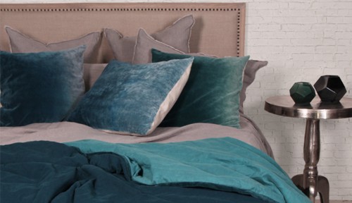 french-country-blue-bedding-2woman